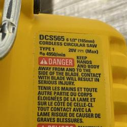 AS-IS DEWALT 20V MAX Cordless Brushless 6-1/2 in. Sidewinder Style Circular Saw (Tool Only)