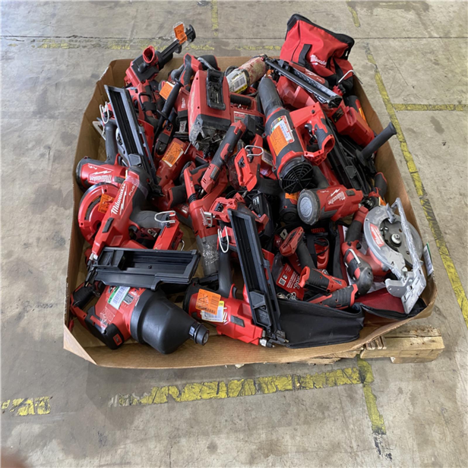 Houston Location AS IS - Tool Pallet