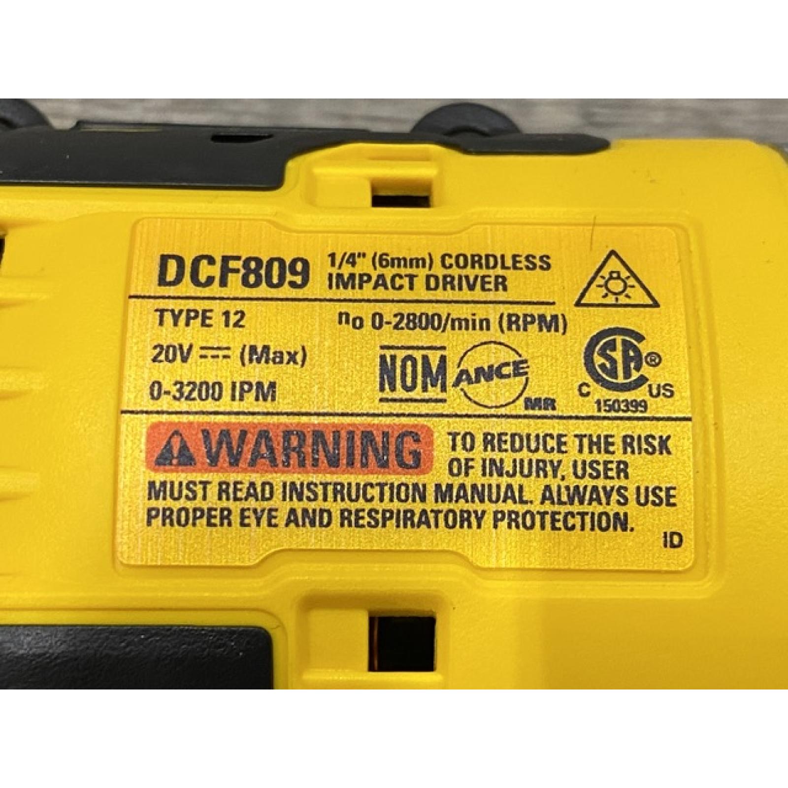 AS-IS DEWALT Atomic 20V Max Lithium-Ion Brushless Cordless Compact 1/4 in. Impact Driver Kit