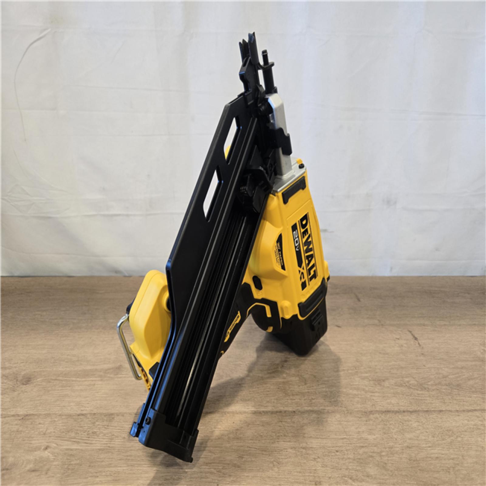 AS-IS DEWALT 20V 30 Degree Cordless Framing Nailer (Tool-Only)