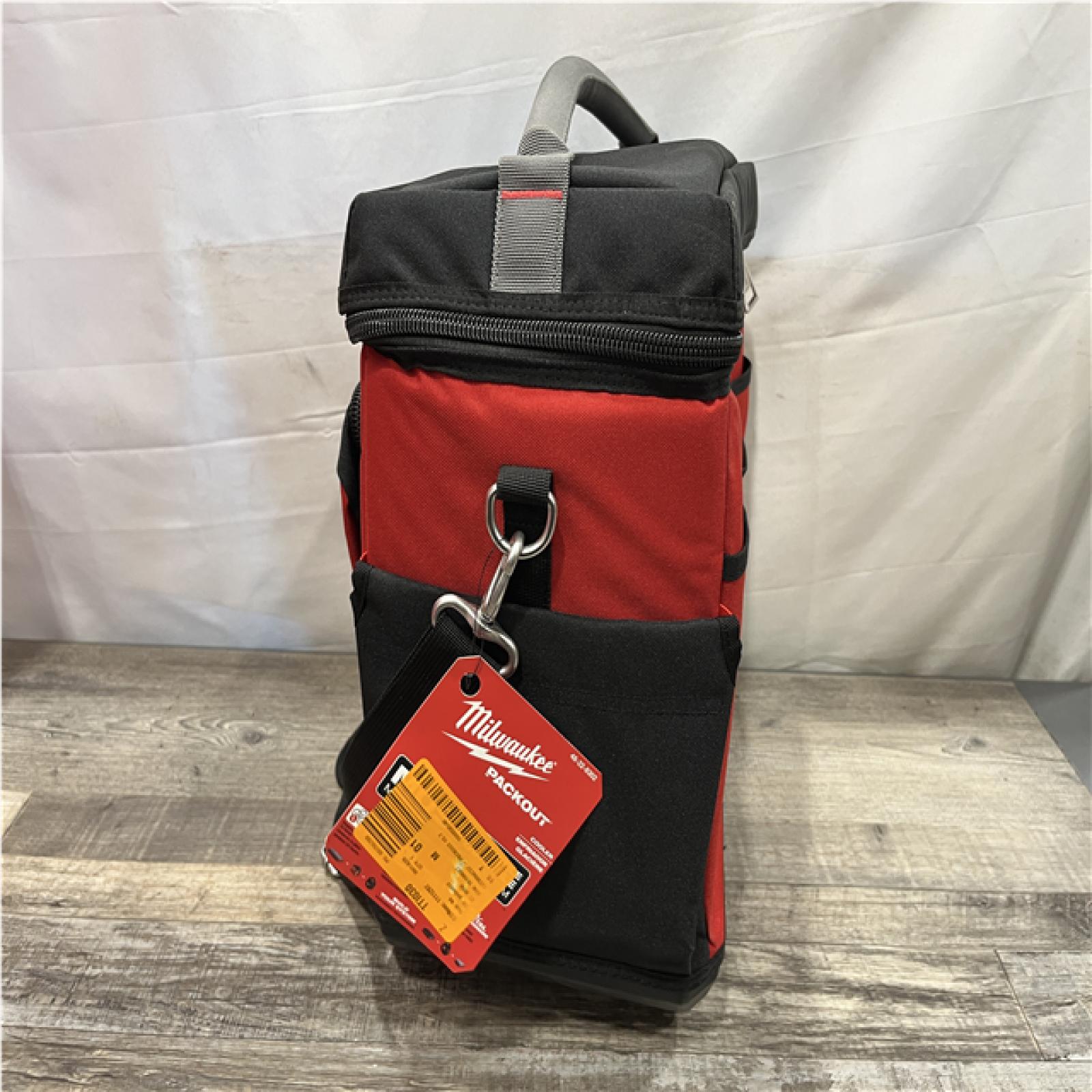 NEW - Milwaukee 15.75 in. PACKOUT Cooler Bag