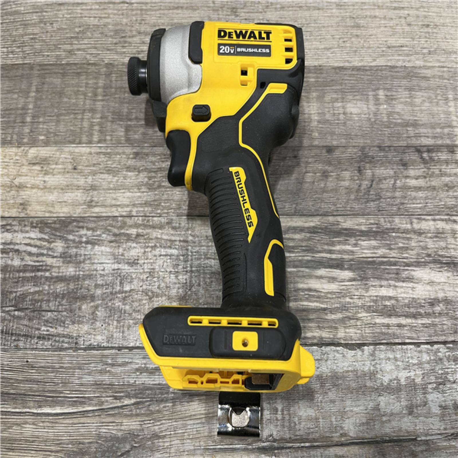 AS-IS DEWALT Atomic 20V Max Lithium-Ion Brushless Cordless Compact 1/4 in. Impact Driver Kit