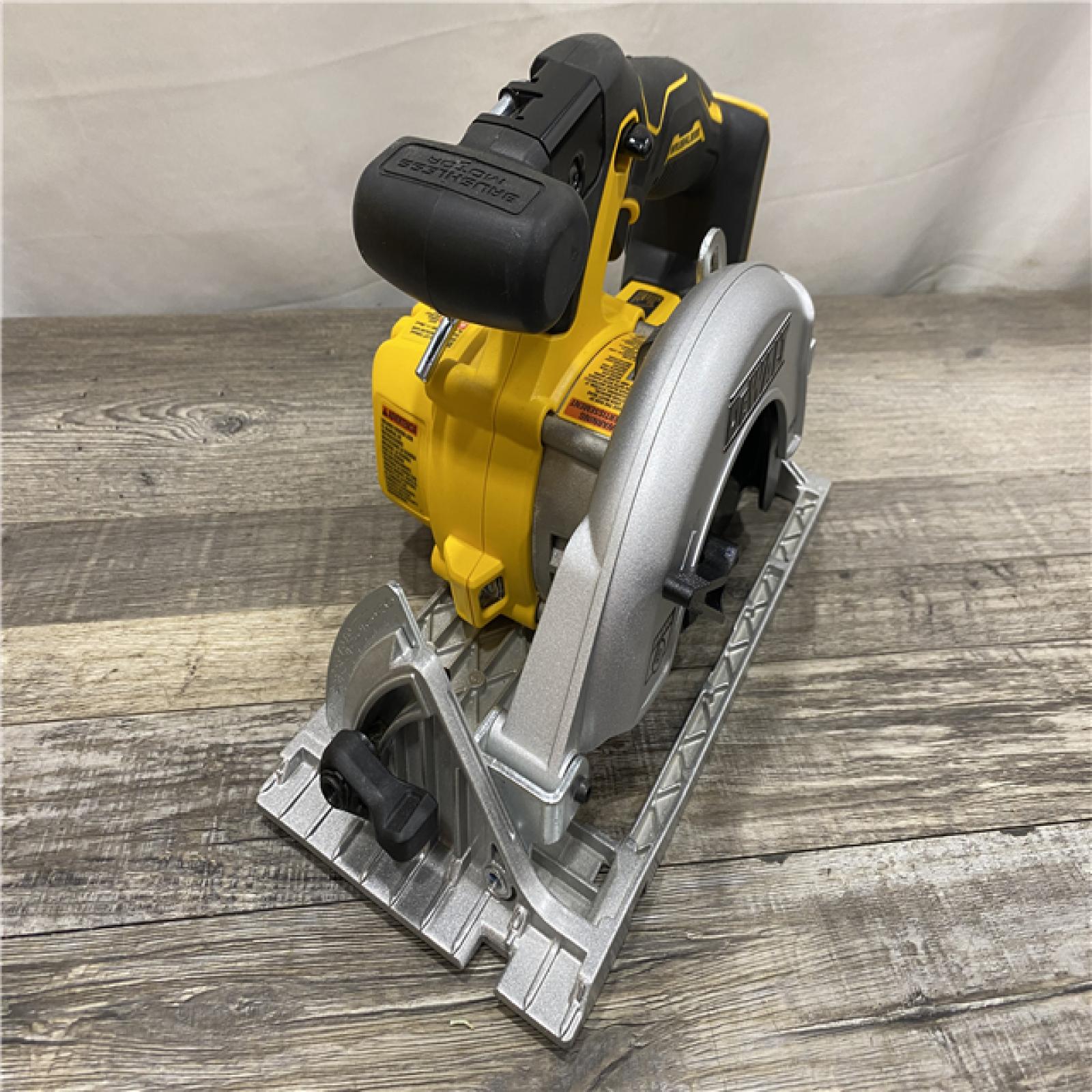 AS-IS DEWALT 20V MAX Cordless Brushless 6-1/2 in. Sidewinder Style Circular Saw (Tool Only)