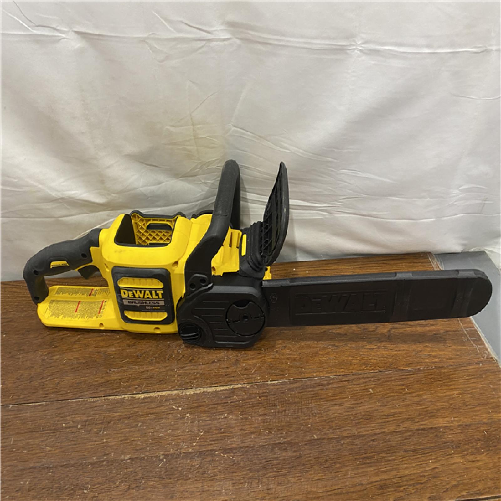 AS-IS DEWALT  FLEXVOLT 60V MAX 16in. Brushless Cordless Battery Powered Chainsaw Kit with (1) FLEXVOLT 2 Ah Battery & Charger