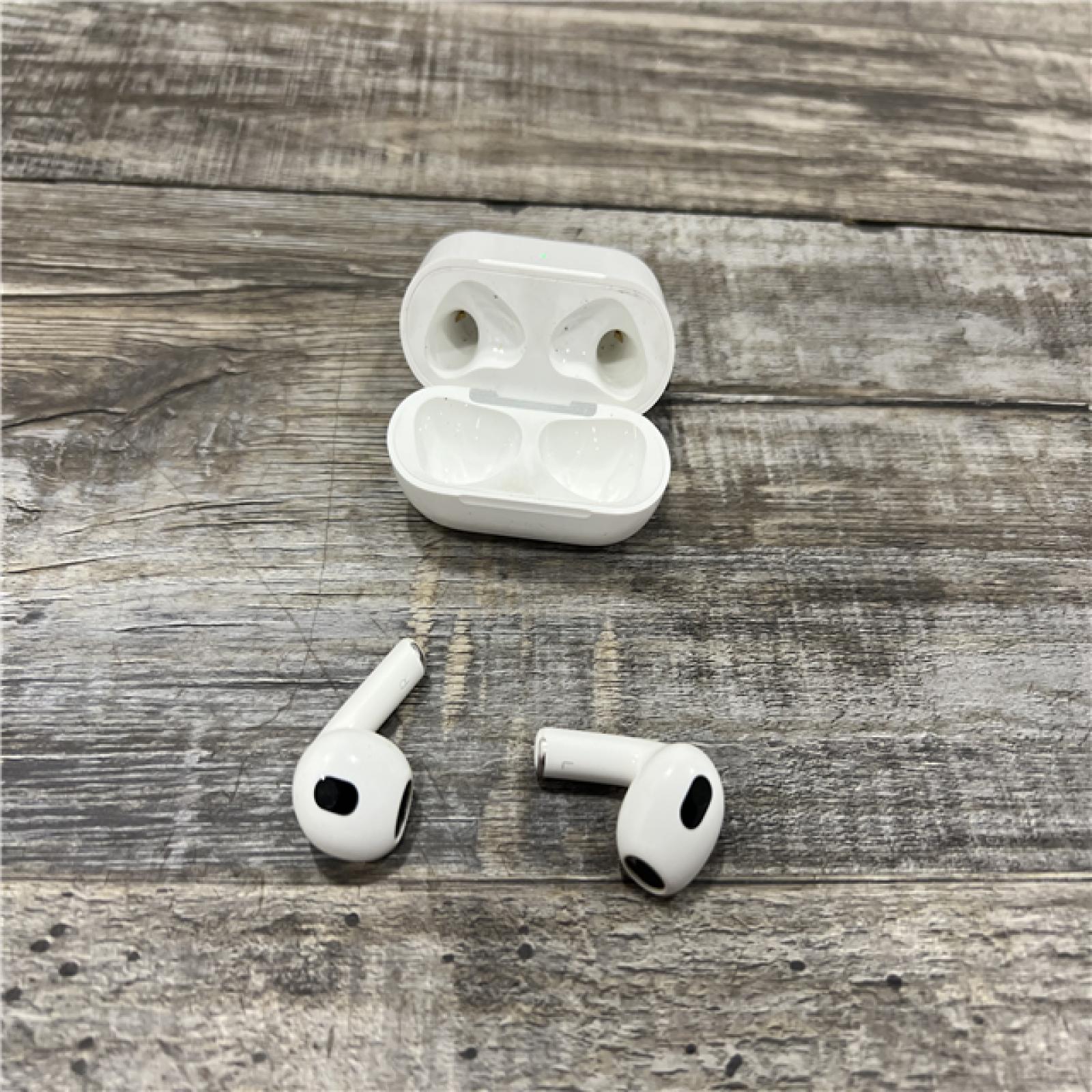 AS-IS AirPods (3rd Generation) with Lightning Charging Case