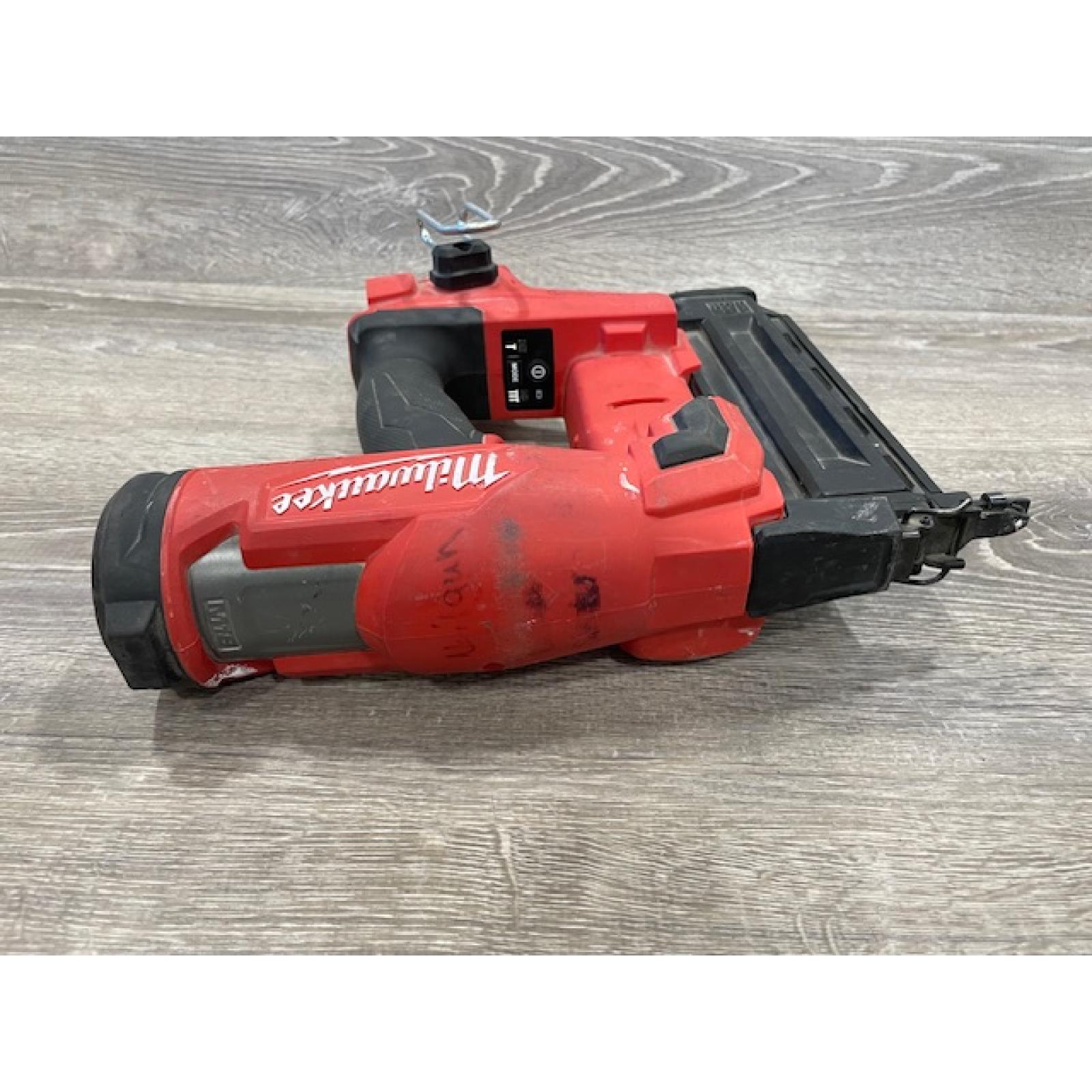 AS-IS Milwaukee FUEL 18-Volt Lithium-Ion Brushless Cordless Gen II 18-Gauge Brad Nailer (Tool-Only)