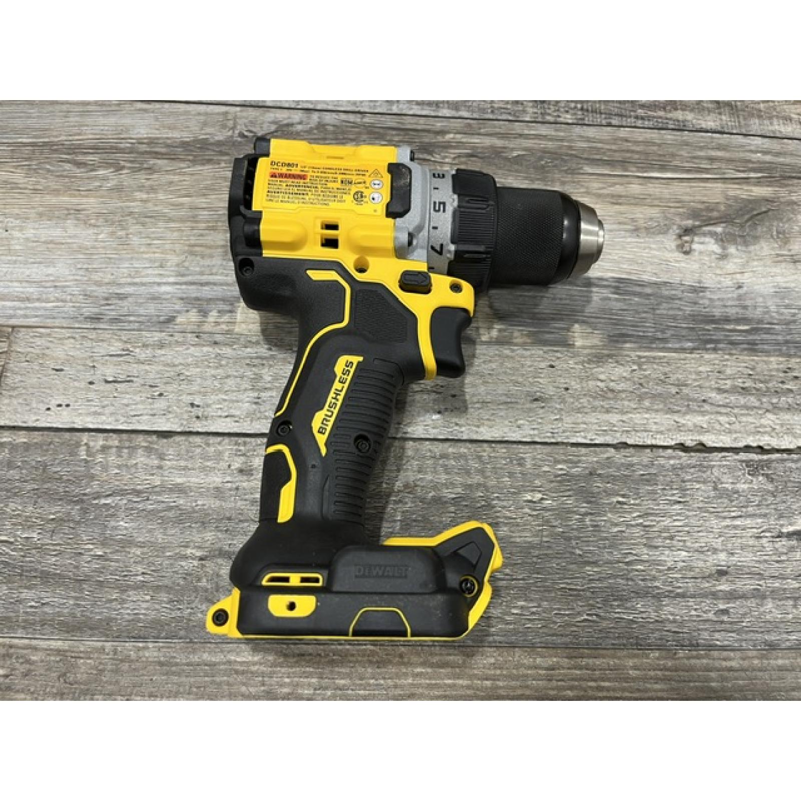AS-IS DEWALT 20V MAX XR Lithium-Ion Brushless Cordless 1/2 in. Drill/Driver Kit