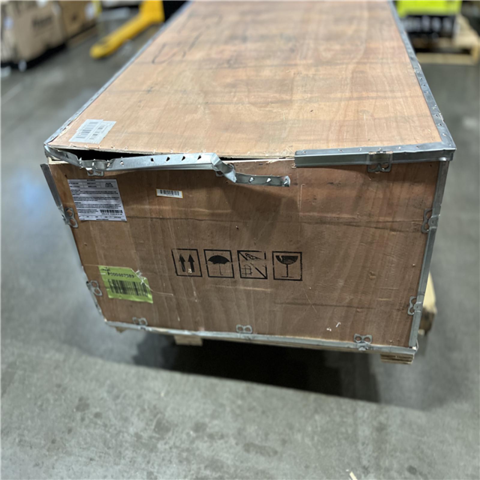 DALLAS LOCATION - MAX JAX MK7 Symmetric Portable 2 Post Car Lift with 7,000 lbs. Weight Capacity and 110V Power Unit Included