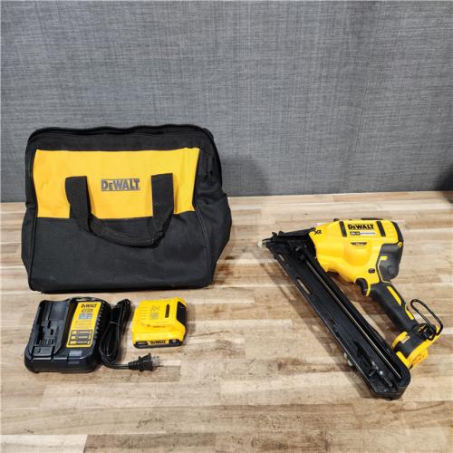 HOUSTON LOCATION - AS-IS DEWALT 20V MAX XR Lithium-Ion Cordless 2-1/2 in. 15-Gauge Finish Nailer Kit