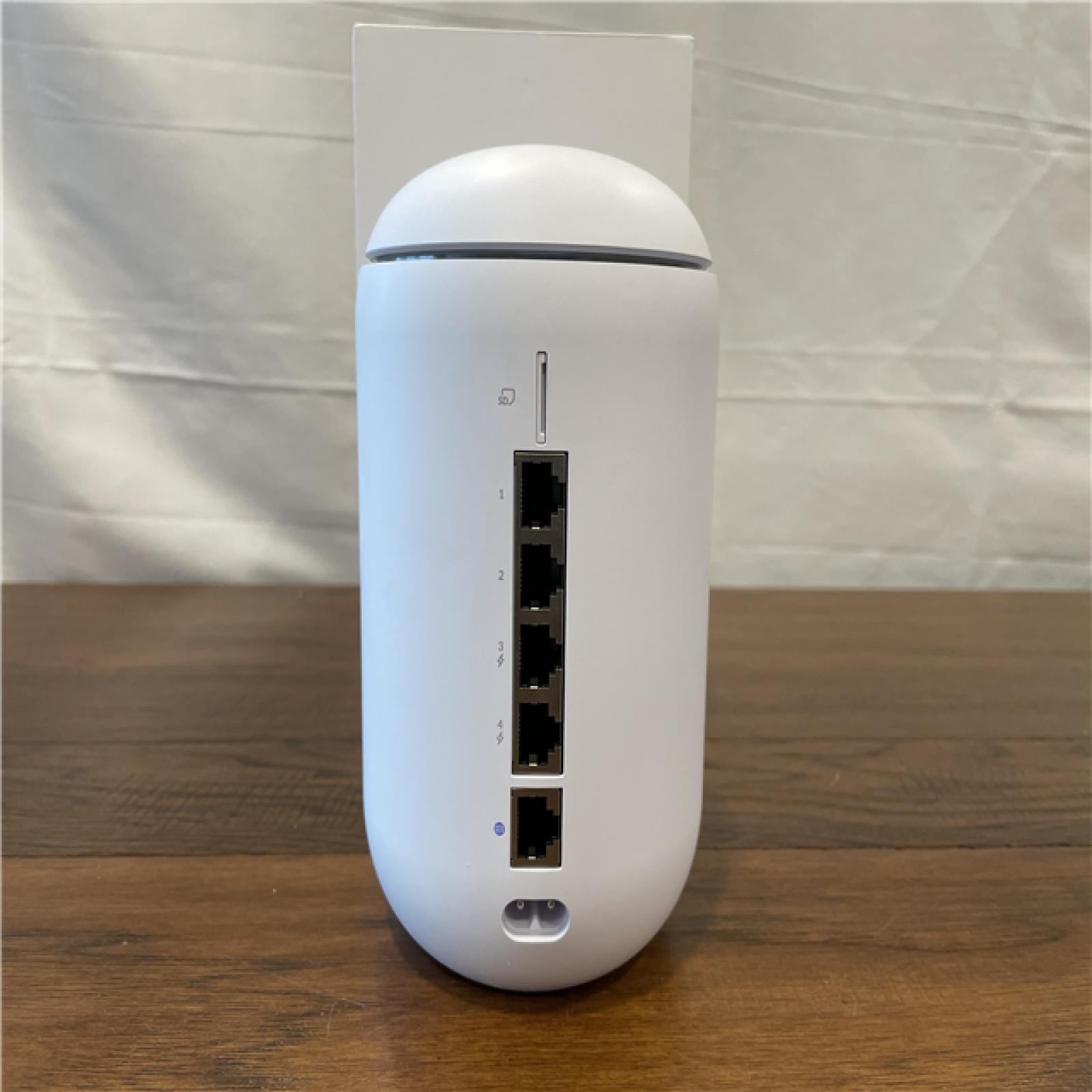 AS-IS Ubiquiti Dream Wireless Router Gigabit Ethernet Dual-band (2.4 GHz / 5 GHz) White