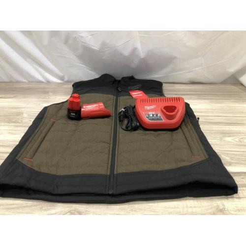 AS-IS Milwaukee Brown Medium Unisex Heated Vest Kit