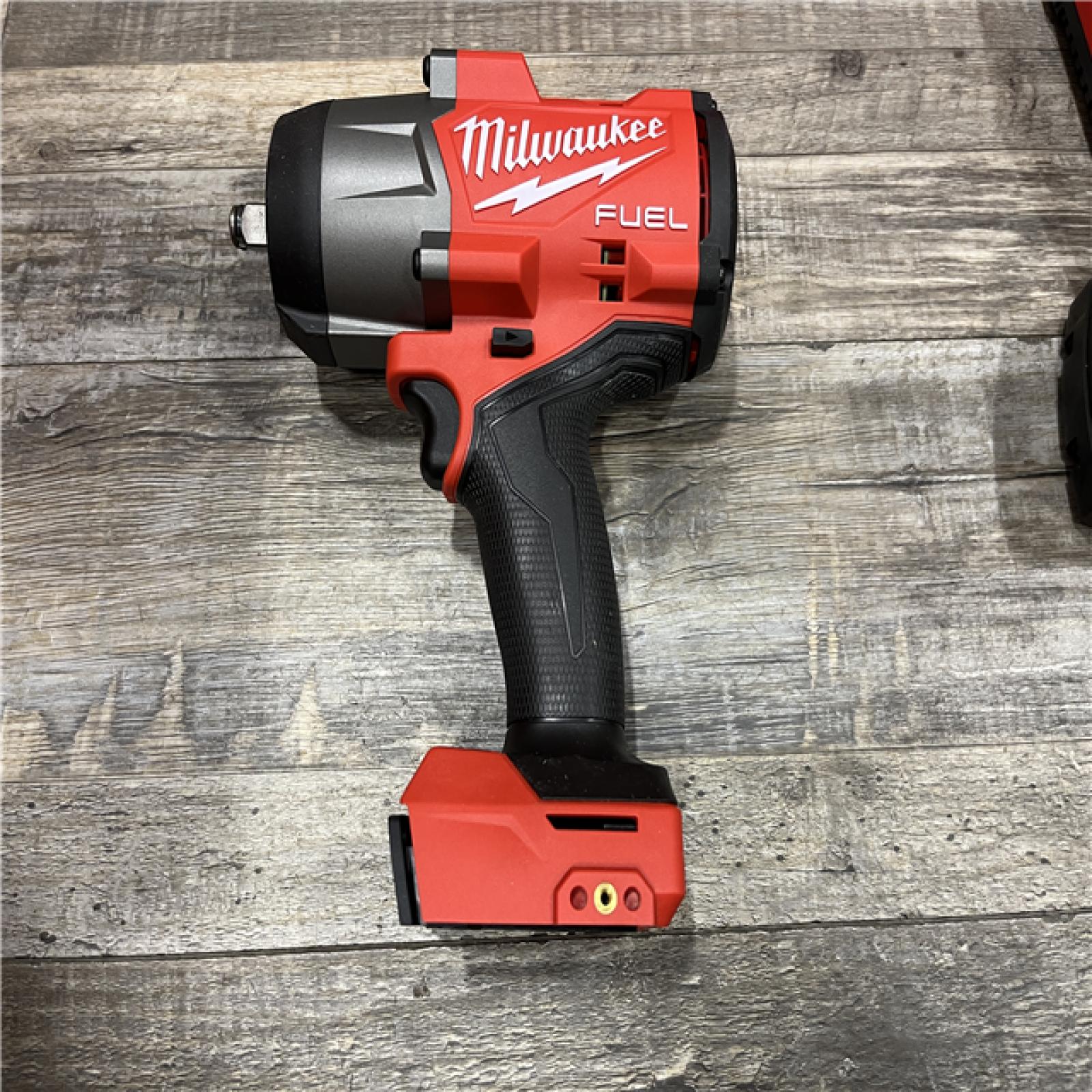 AS-IS Milwaukee FUEL 18V Lithium-Ion Brushless Cordless 1/2 in. Impact Wrench w/Friction Ring Kit