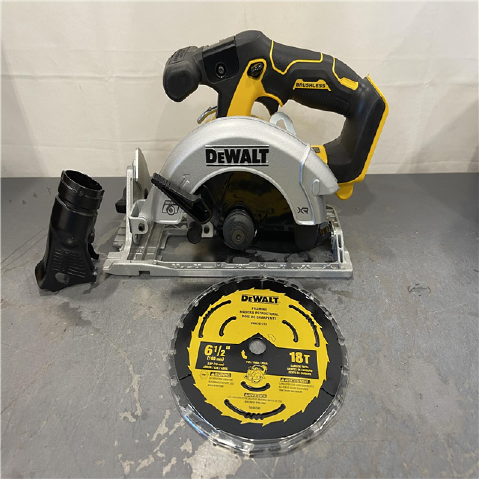 AS-IS - DeWALT 20V MAX Cordless Brushless 6-1/2 in. Sidewinder Style Circular Saw