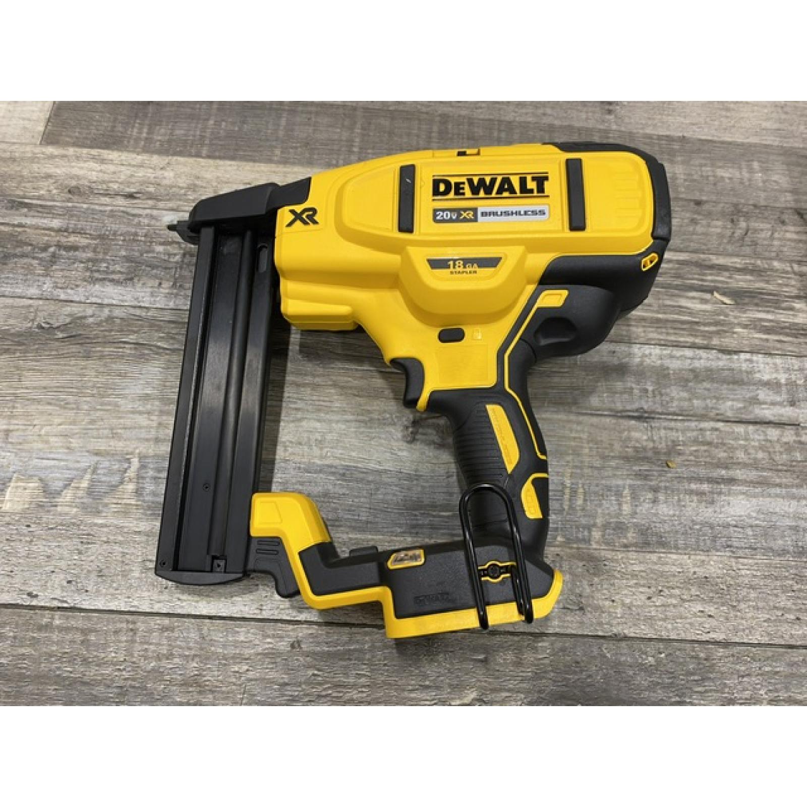 AS-IS DEWALT 20V MAX XR Lithium-Ion Cordless 18-Gauge Narrow Crown Stapler Kit