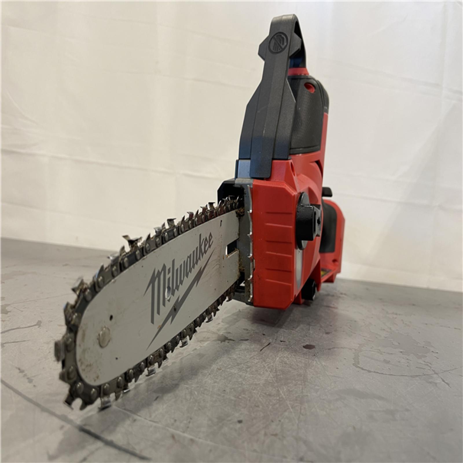 AS-IS - Milwaukee M18 FUEL 18V Lithium-Ion Brushless Battery 8 in. HATCHET Pruning Saw (Tool-Only)