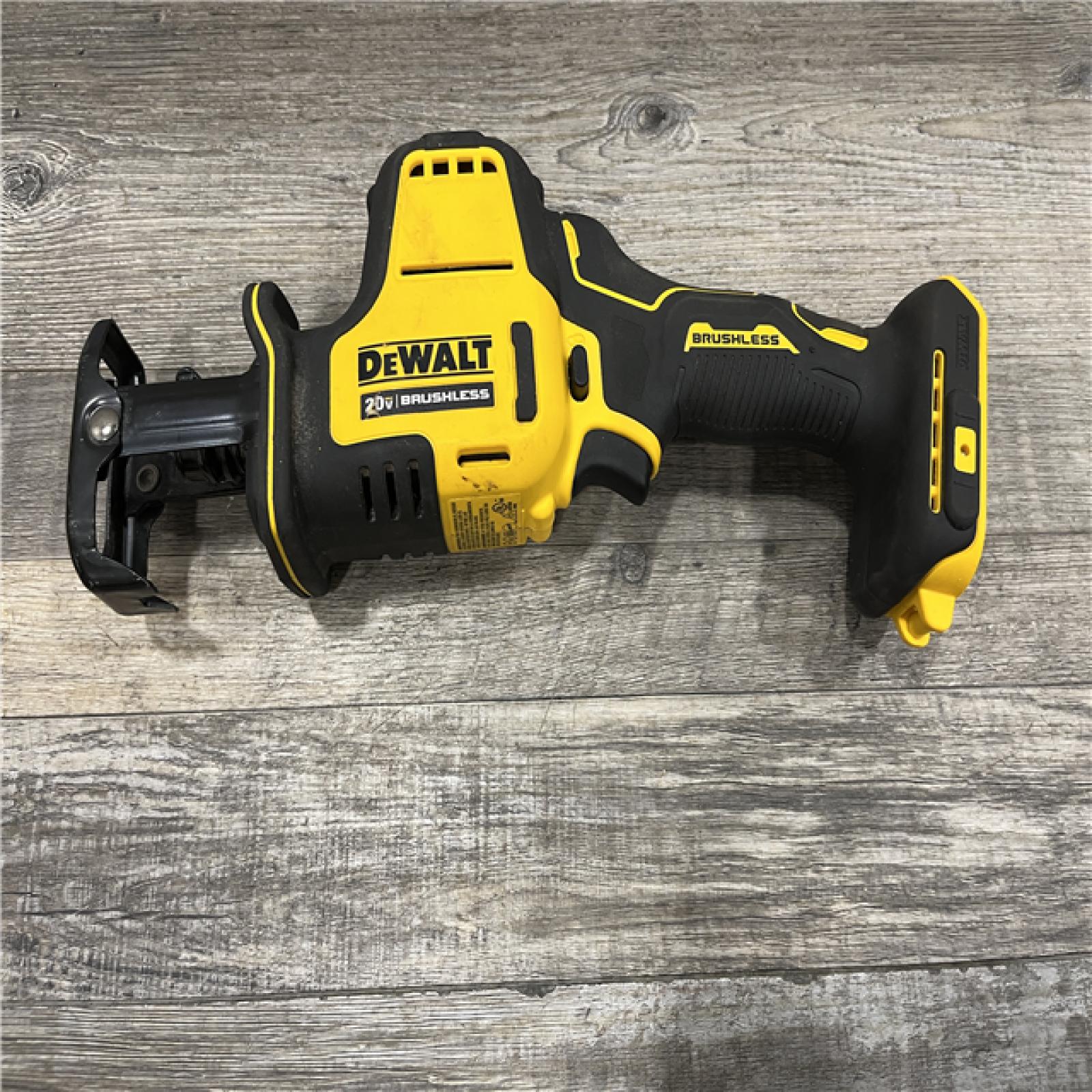 AS-IS DEWALT Atomic 20-Volt Maximum Cordless Brushless Compact Reciprocating Saw Kit