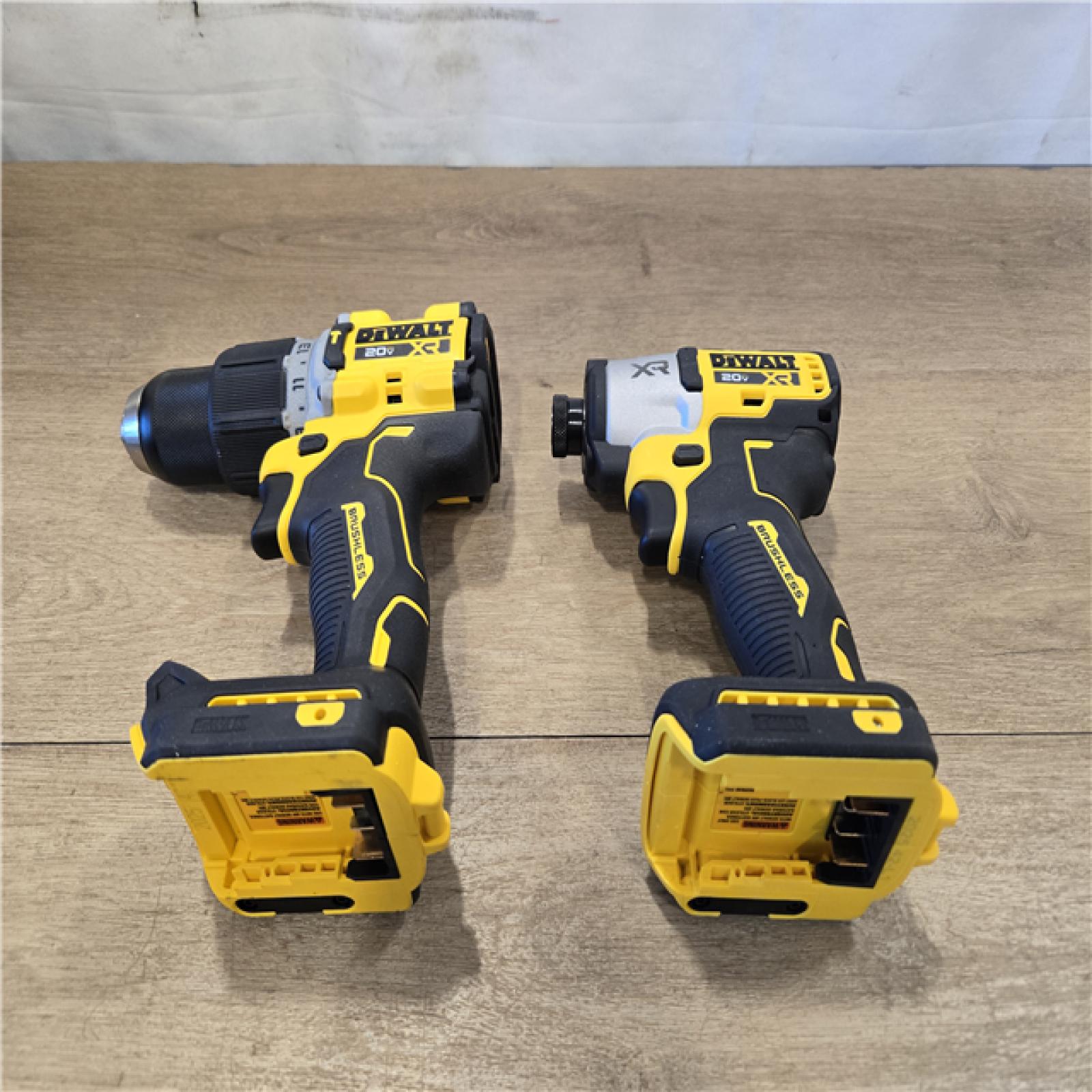 AS-IS DEWALT 20V MAX Cordless 6-Tool Combo Kit