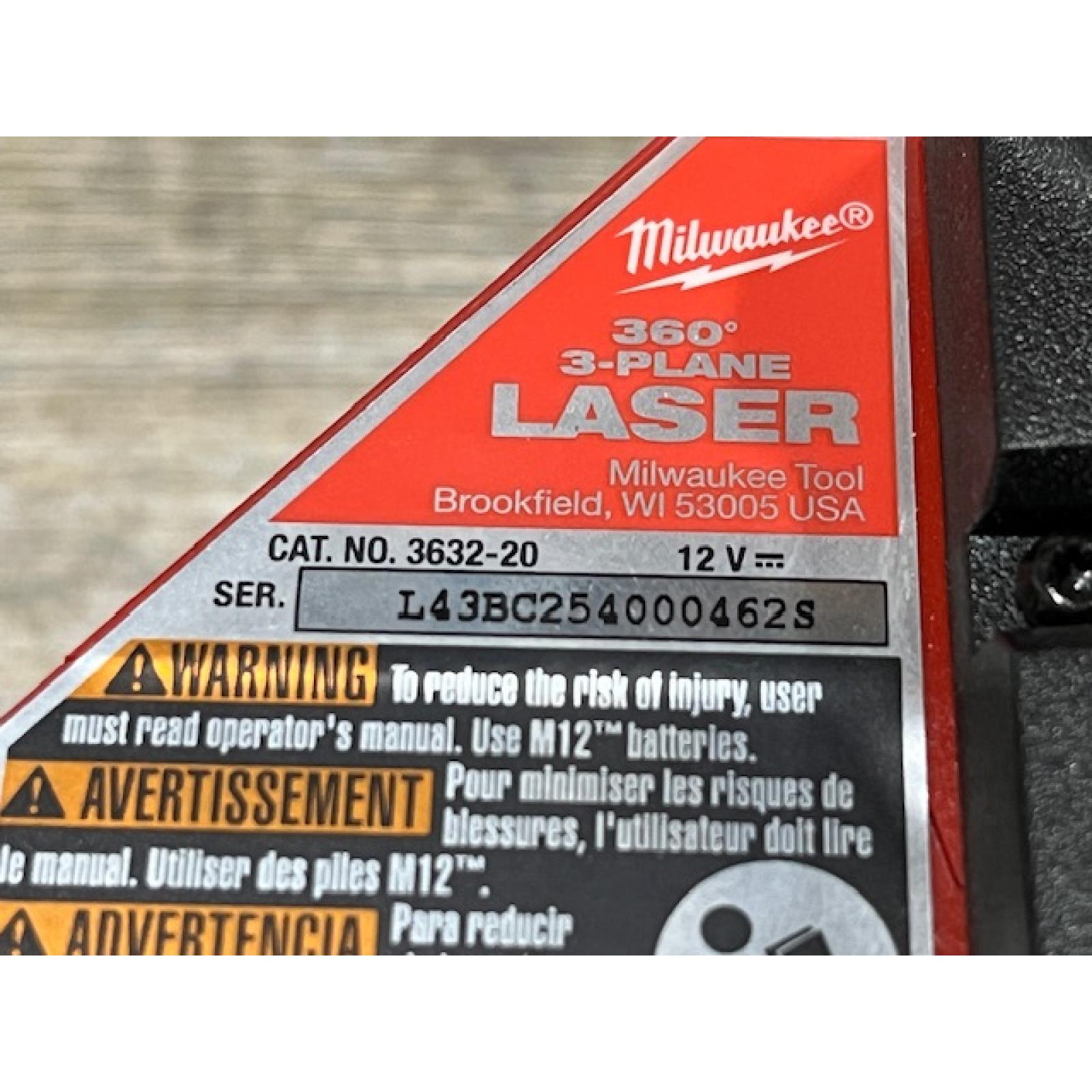 AS-IS Milwaukee 12-Volt Lithium-Ion Cordless Green 250 ft. 3-Plane Laser Level Kit