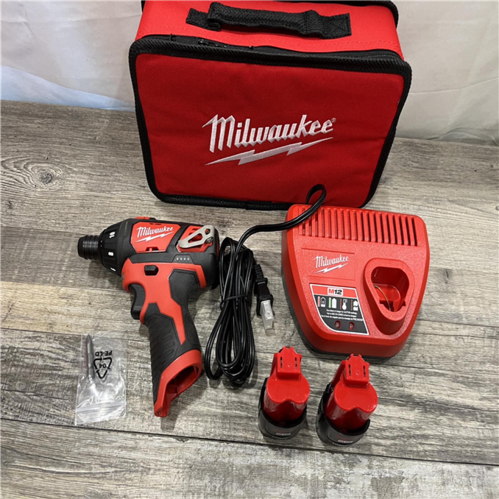 AS-IS Milwaukee 12V Lithium-Ion Cordless 1/4 in. Hex Screwdriver Kit