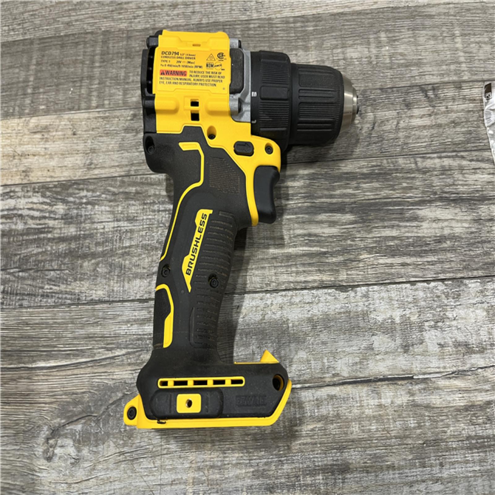 AS-IS DEWALT Atomic 20V Lithium-Ion Cordless Compact 1/2 in. Drill/Driver Kit
