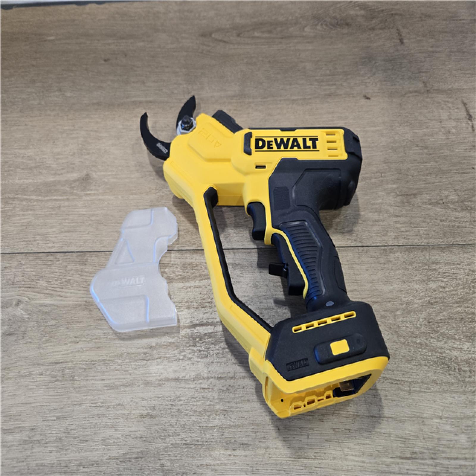 AS-IS DEWALT 20V MAX Cordless Plastic Tubing Cutter (Tool Only)
