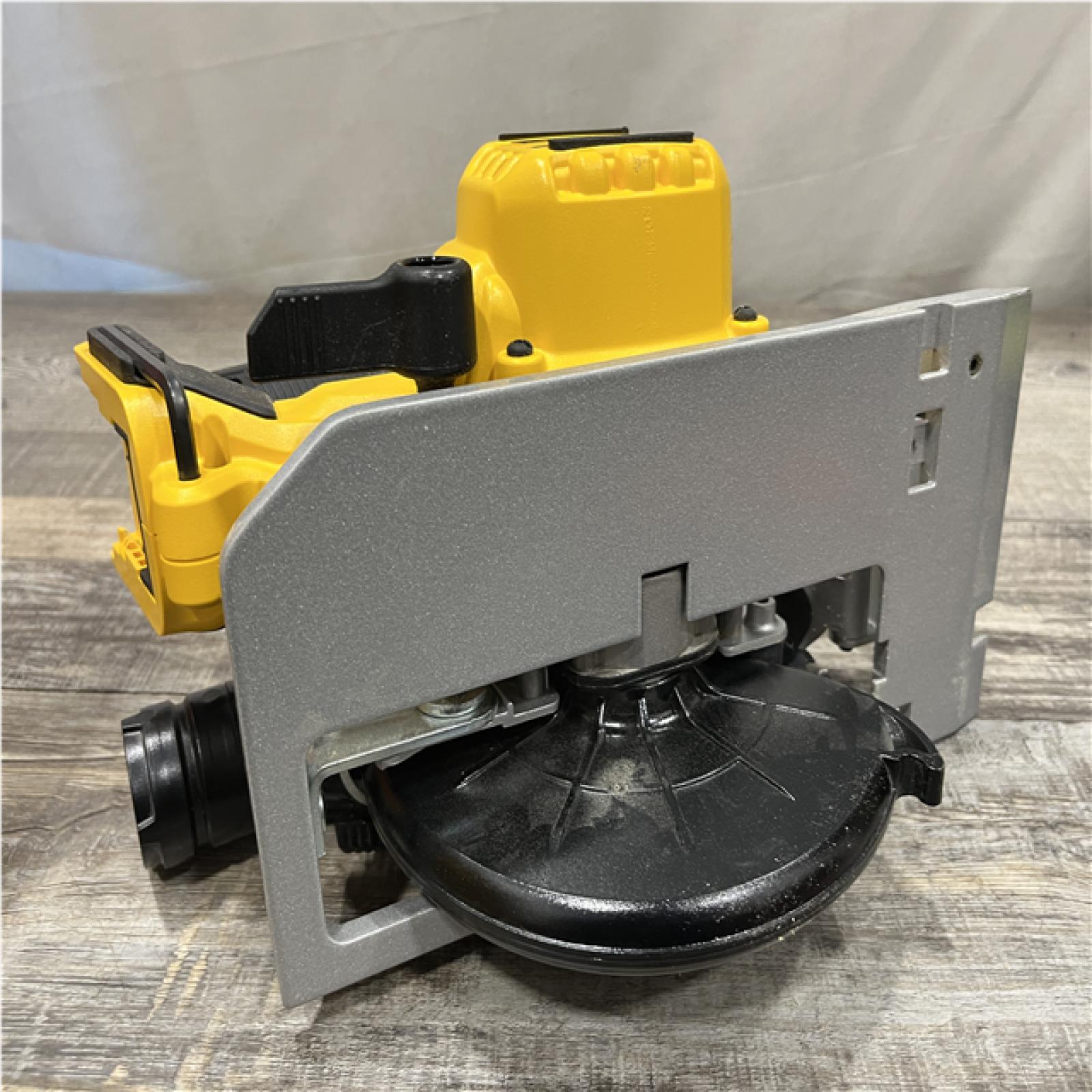 AS-IS DEWALT 20V MAX Cordless Brushless 6-1/2 in. Sidewinder Style Circular Saw (Tool Only)