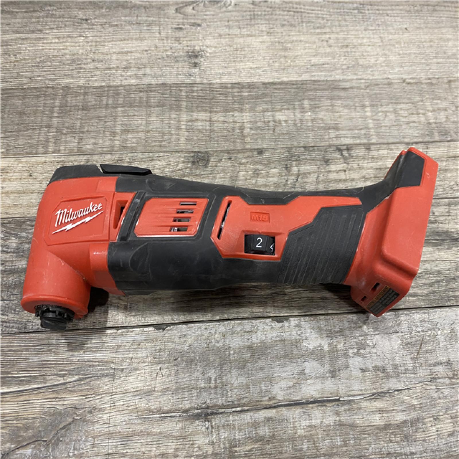 AS-IS Milwaukee 18V Lithium-Ion Cordless Oscillating Multi-Tool (Tool-Only)