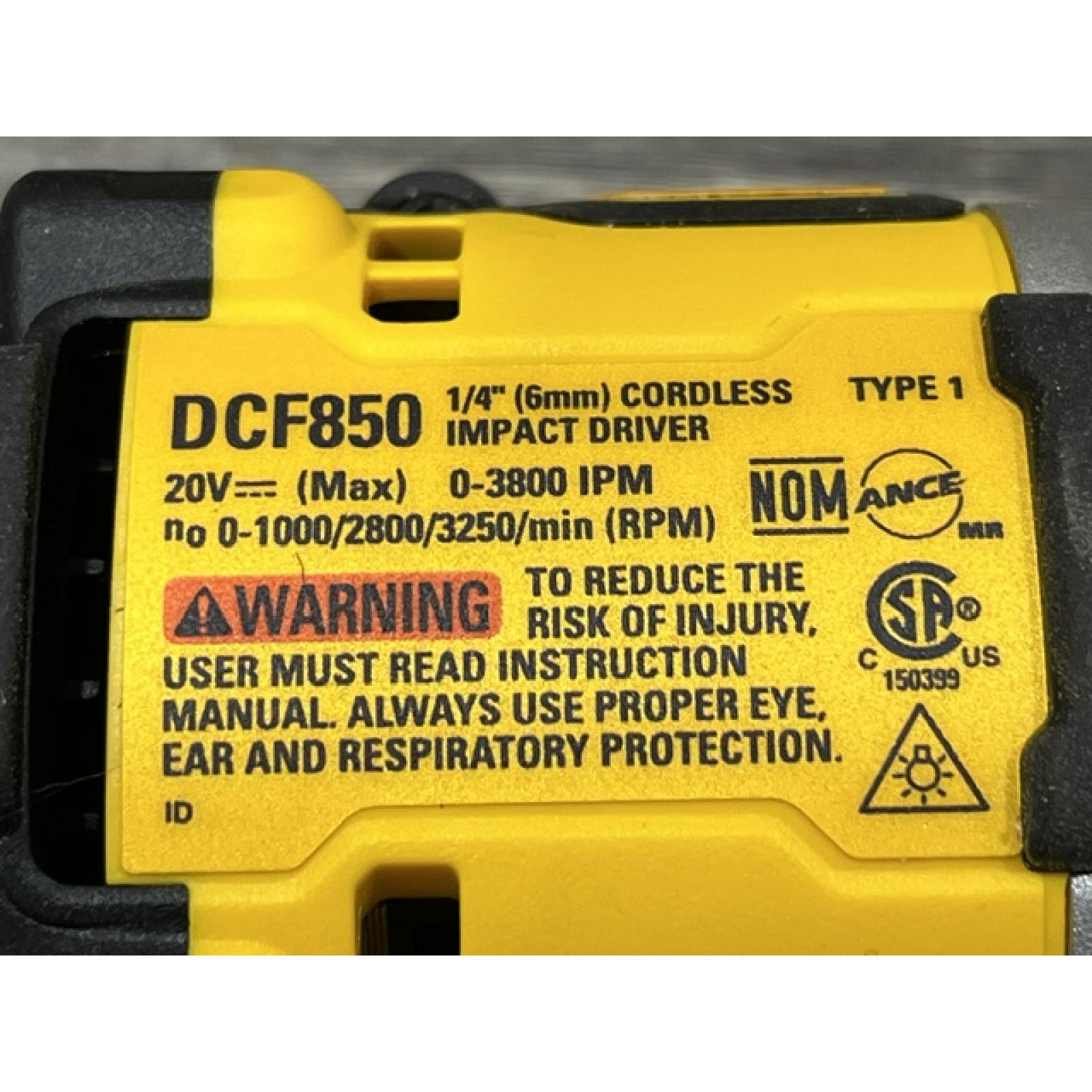 AS-IS DEWALT ATOMIC 20V MAX Lithium-Ion Cordless 1/4 in. Brushless Impact Driver Kit