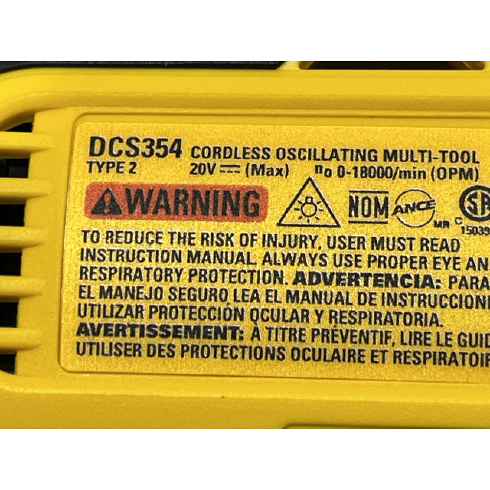 AS-IS DEWALT ATOMIC 20V MAX Lithium-Ion Cordless Brushless Oscillating Tool Kit