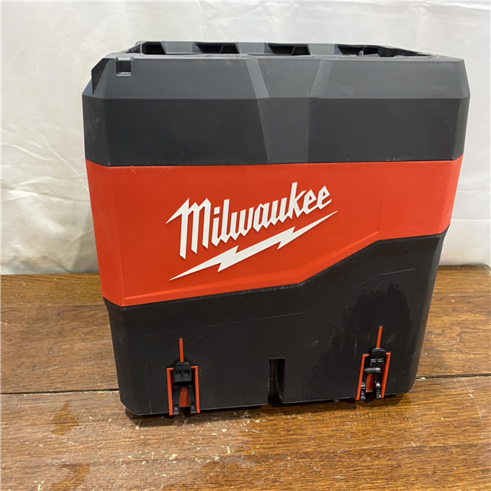 AS-IS Compact Debris Separator,2.5gal,Poly