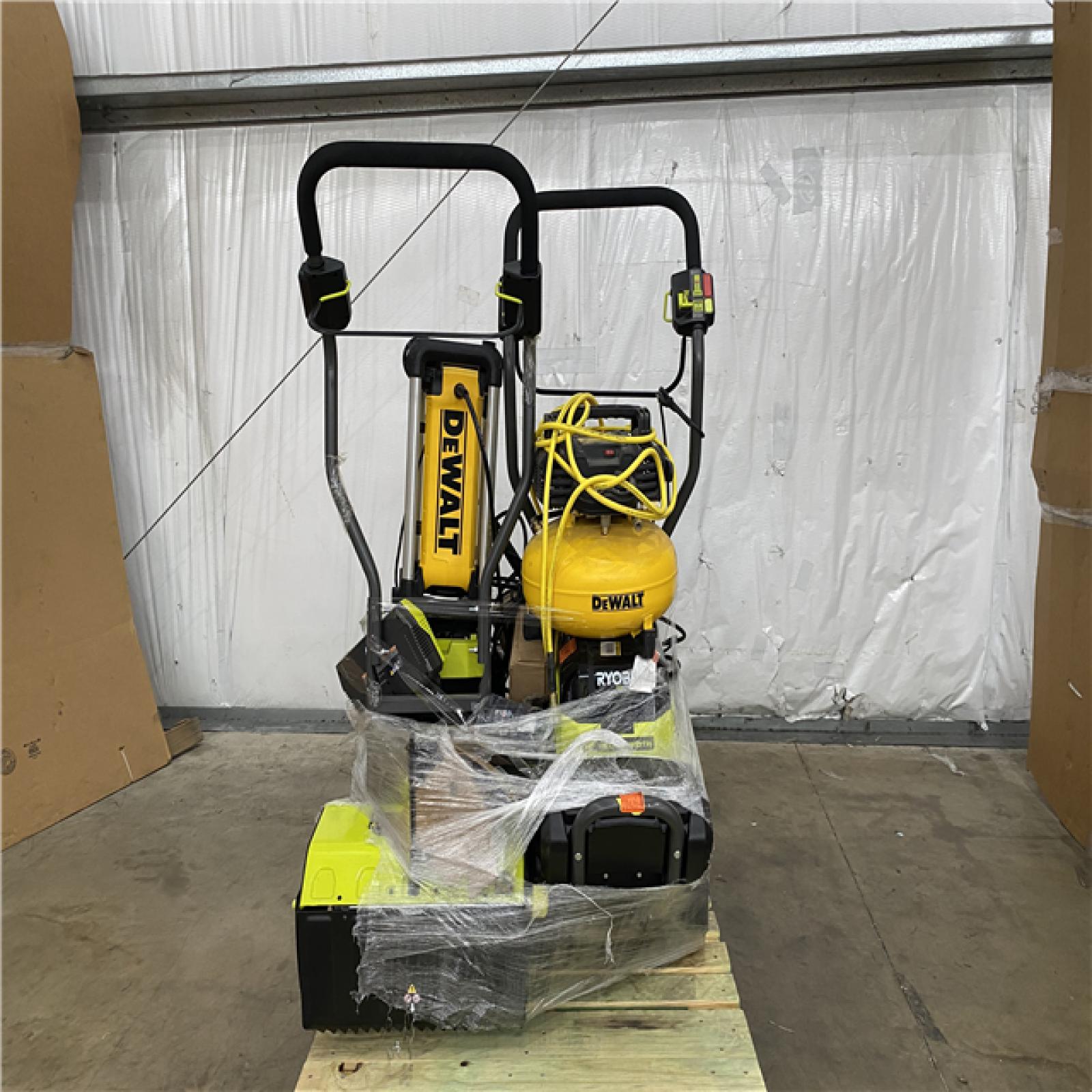 Houston Location AS IS - Tool Pallet