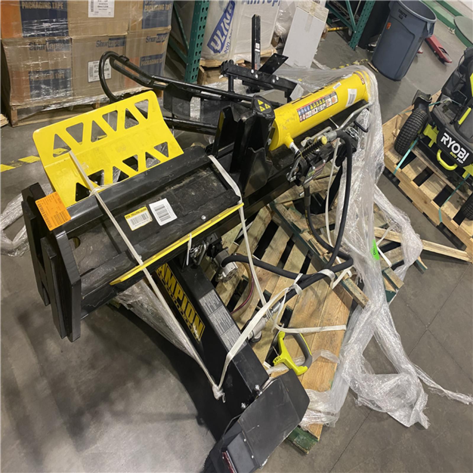 Dallas Location - As-Is Champion Power Equipment 27 Ton 224 cc Gas Wood Log Splitter