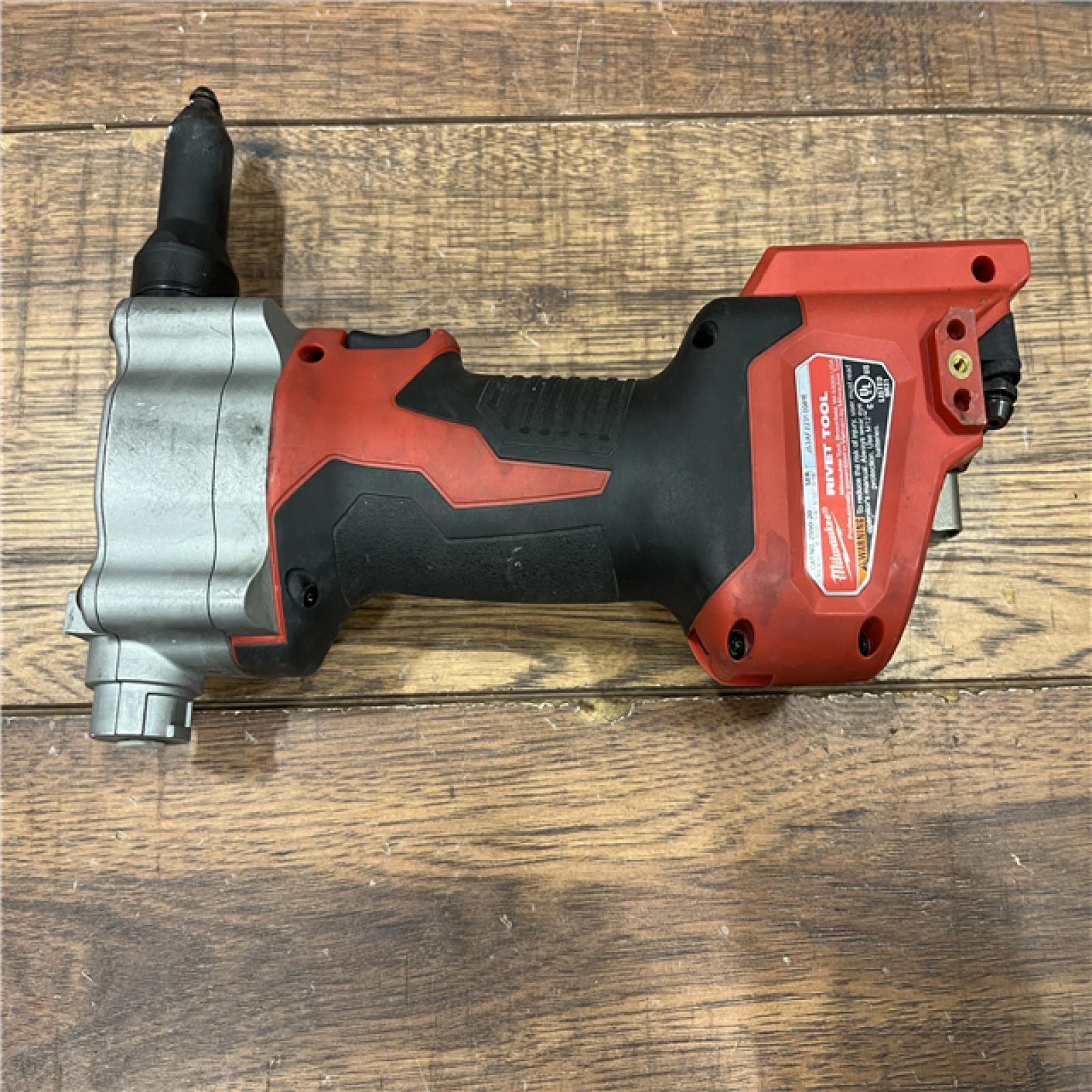 AS-IS Milwaukee M18 18-Volt Lithium-Ion Brushless Cordless Combo Kit (3-Tool) with 2-Batteries, 1-Charger and Tool Bag