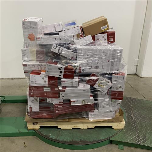 Dallas Location - As-Is Bath & Kitchen Faucets Palllet