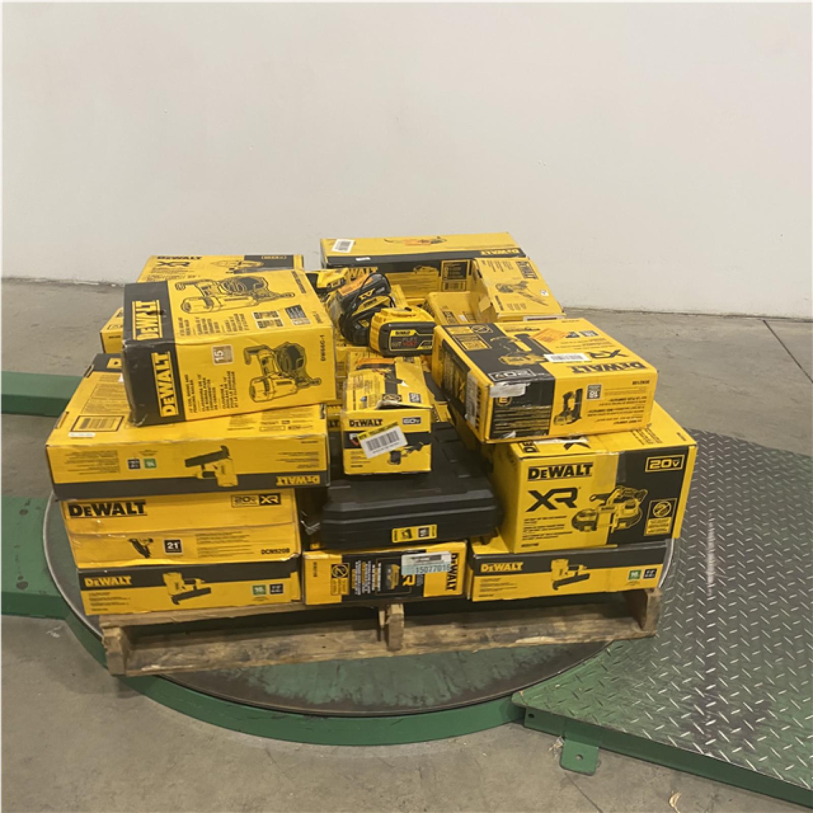 Dallas Location - As-Is Tool Pallet