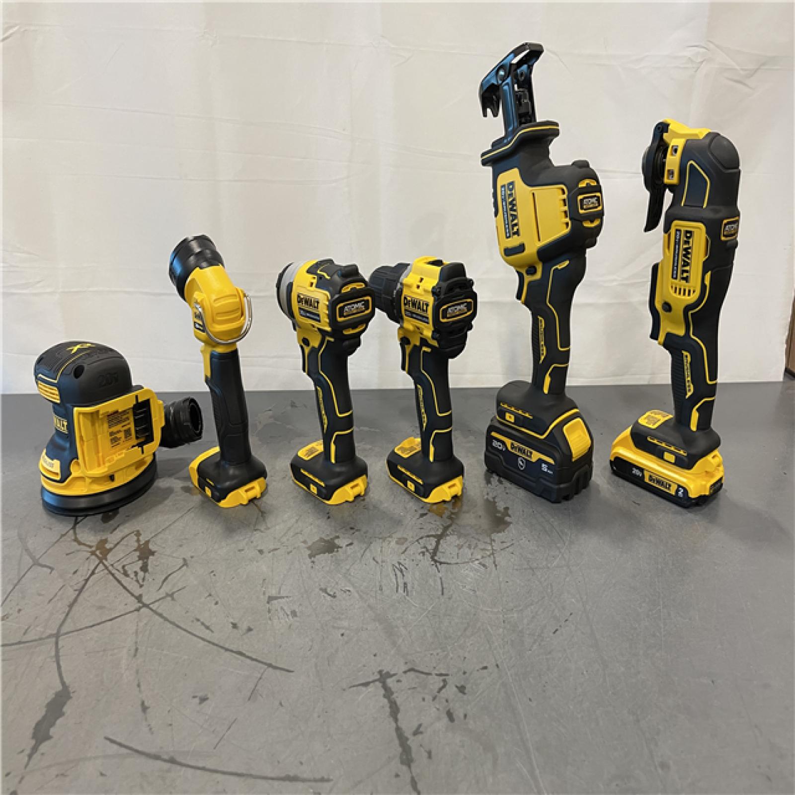 AS-IS - DEWALT 20-Volt MAX Lithium-Ion Cordless 7-Tool Combo Kit