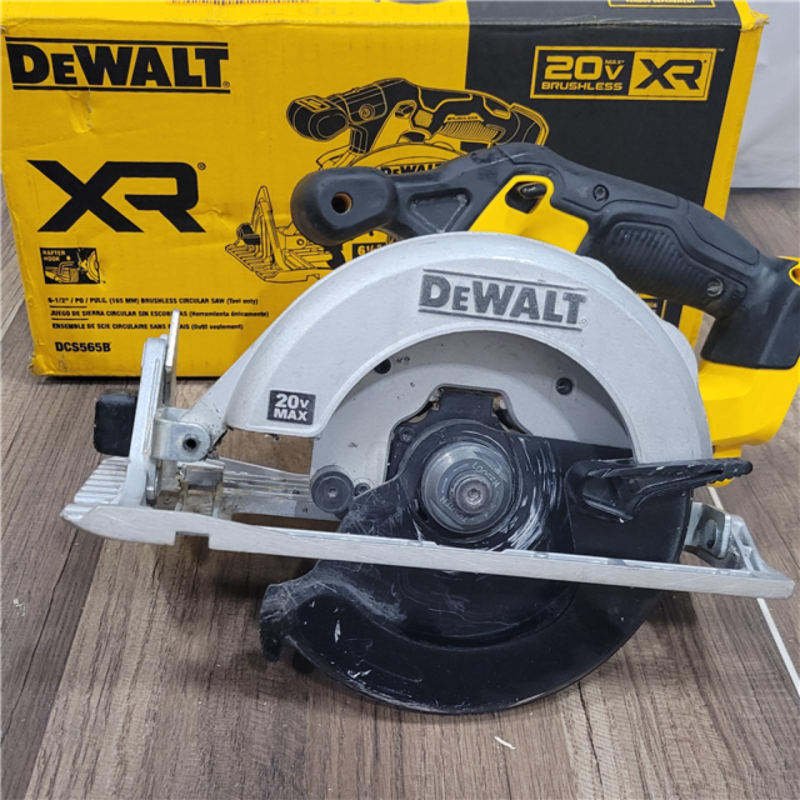 AS-IS DeWALT DCS565B 20V Max Brushless 6.5   Cordless Circular Saw (TOOL ONLY)