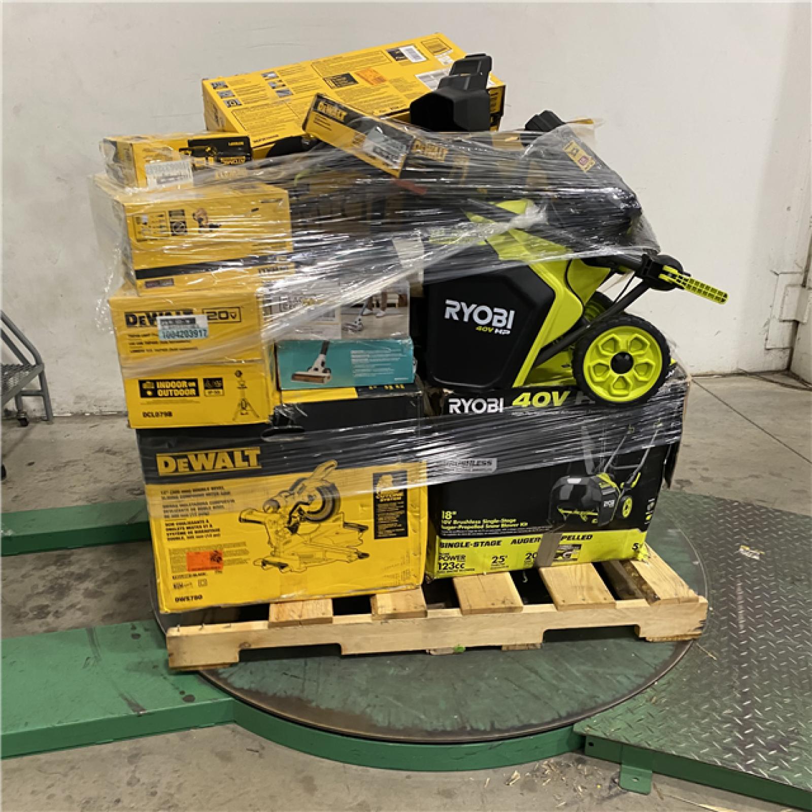 Dallas Location - As-Is Tool Pallet