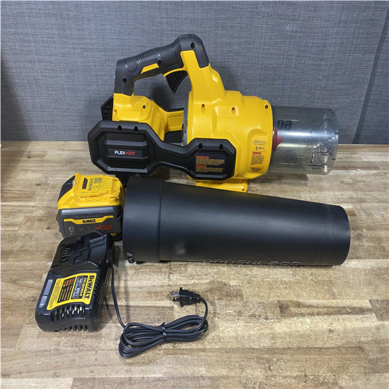 Houston Location AS-IS DEWALT FLEXVOLT 60V MAX 125 MPH 600 CFM Brushless Cordless Battery Powered Blower Kit