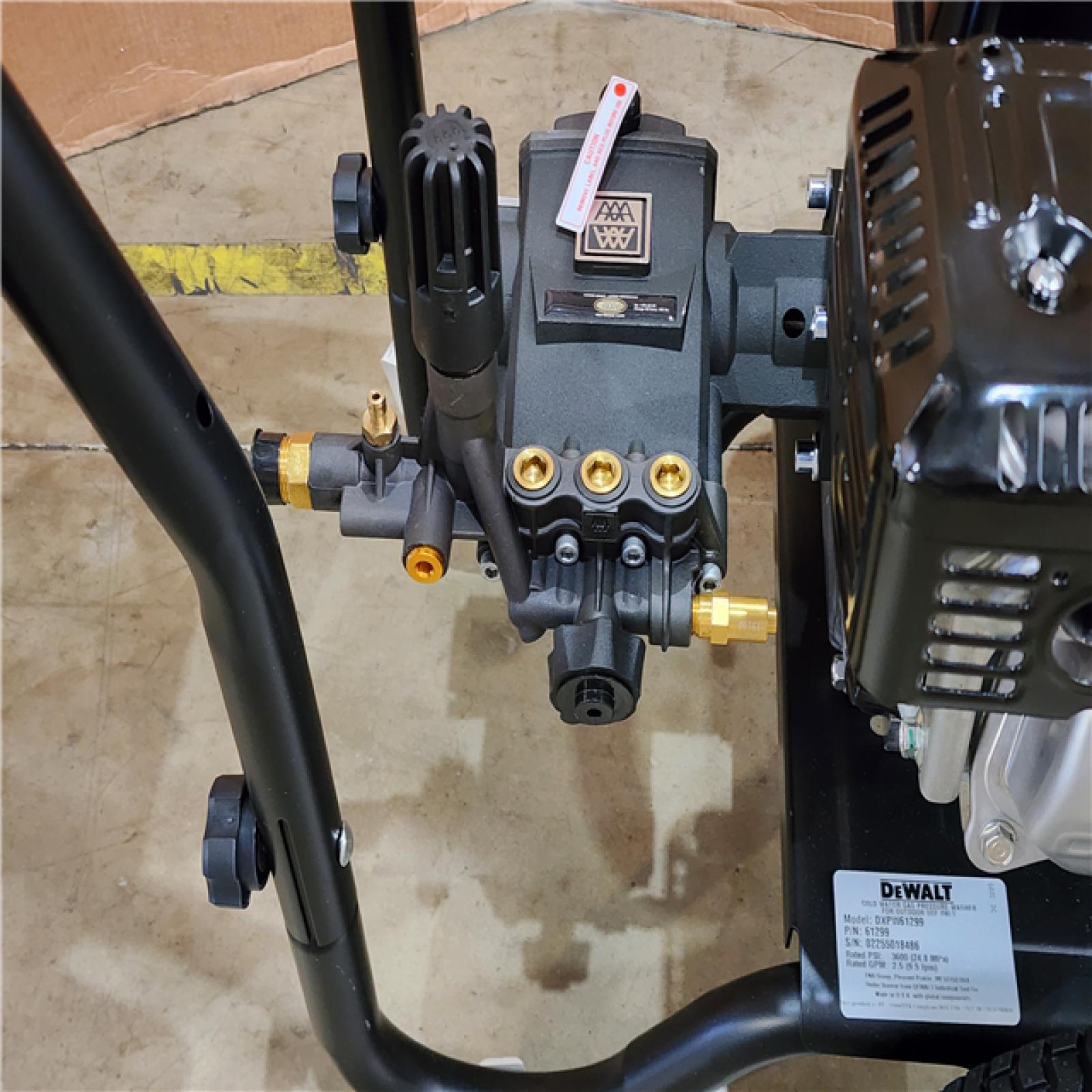 HOUSTON LOCATION - AS-IS (APPEARS LIKE NEW) DEWALT 3600 PSI 2.5 GPM Gas Cold Water Professional Pressure Washer with HONDA GX200 Engine