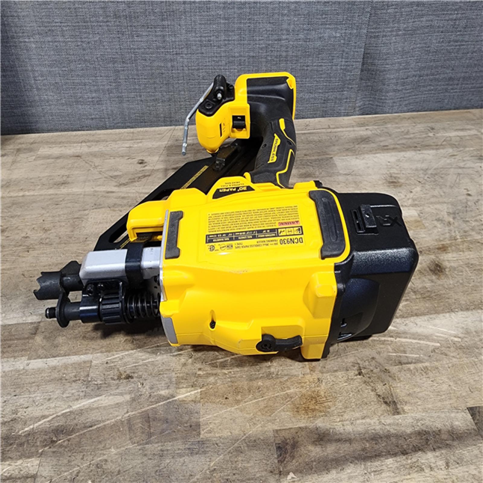 HOUSTON LOCATION - AS-IS DEWALT 20V 30 Degree Cordless Framing Nailer (Tool-Only)