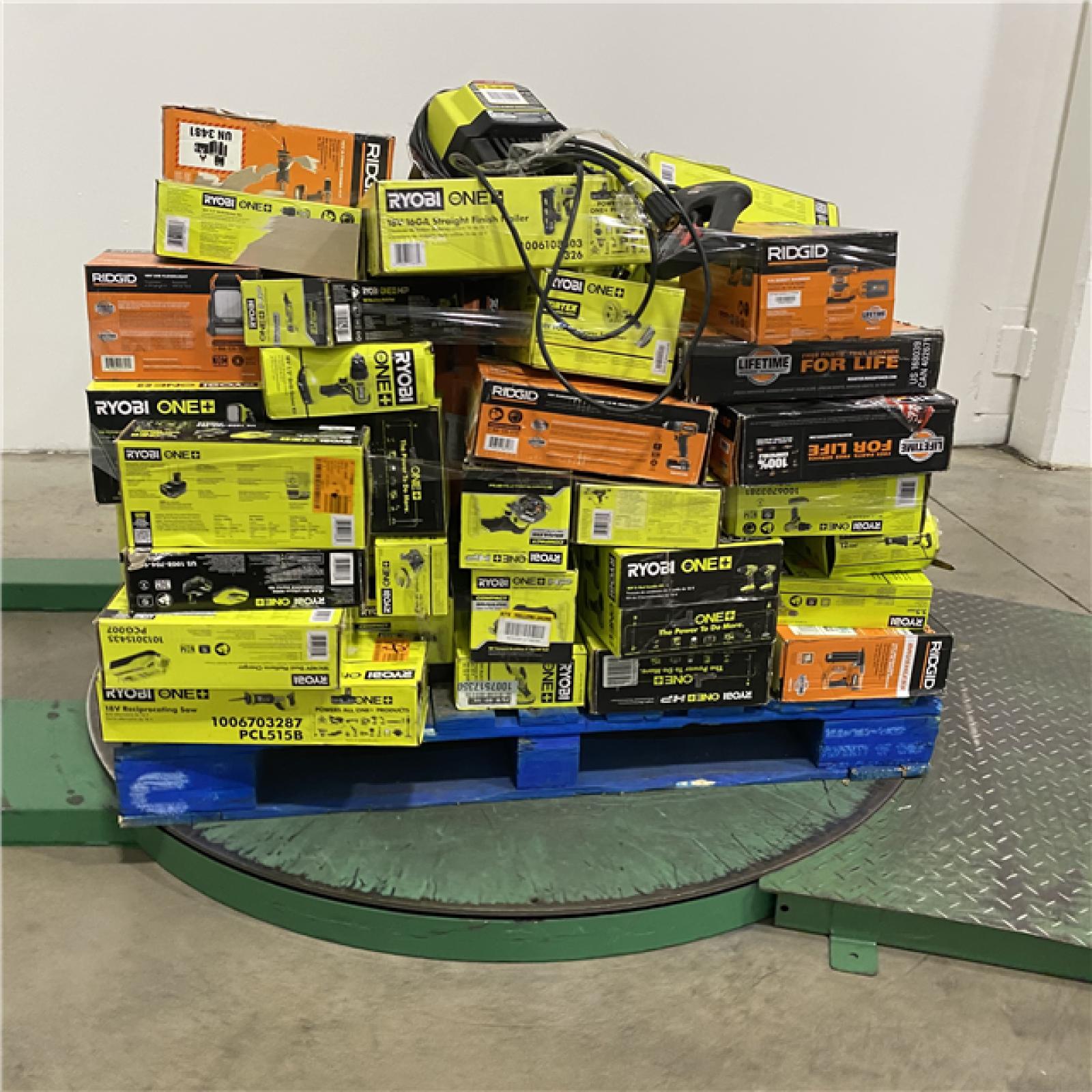 Dallas Location - As-Is Tool Pallet