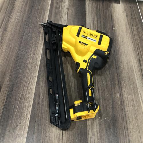 AS-IS DEWALT 20V MAX XR Lithium-Ion Cordless 15-Gauge Angled Finish Nailer (Tool Only)
