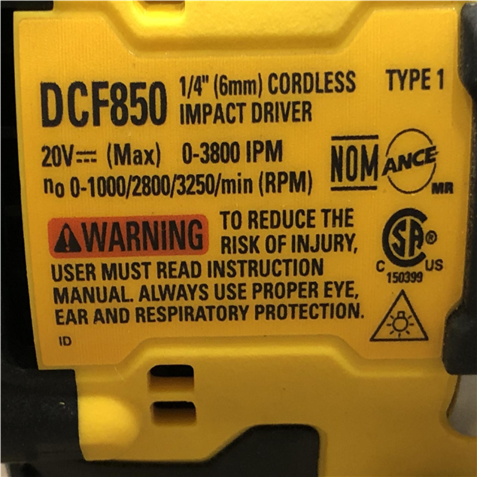 AS-IS DEWALT ATOMIC 20V MAX Lithium-Ion Cordless 1/4 in. Brushless Impact Driver Kit