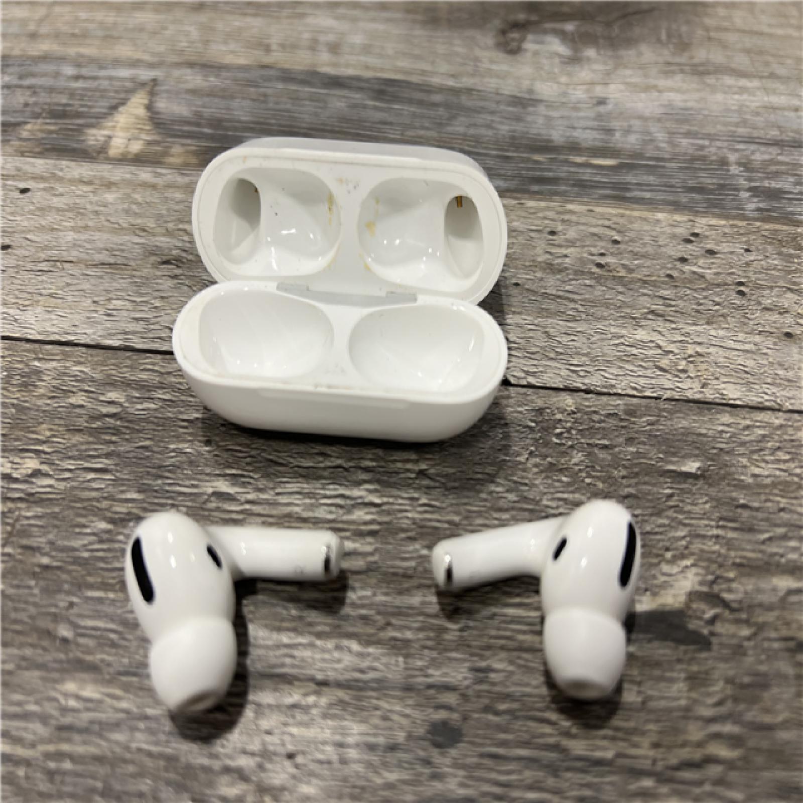AS-IS Apple - AirPods Pro (1st generation) with Magsafe Charging Case - White
