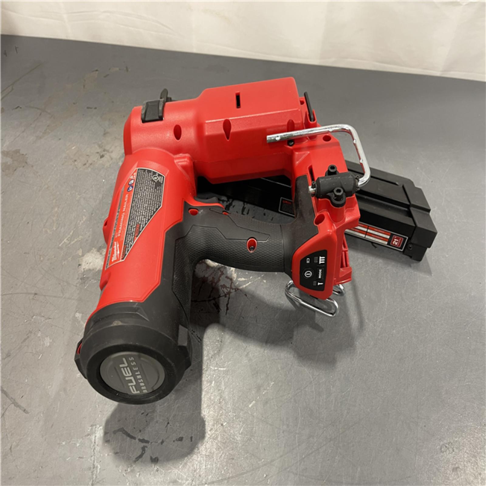 AS-IS - Milwaukee M18 FUEL 3-1/2 in. 18-Volt 21-Degree Lithium-Ion Brushless Cordless Framing Nailer