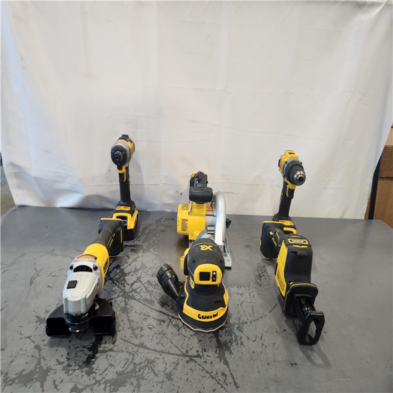 AS-IS- Dewalt 20-Volt MAX ToughSystem Lithium-Ion 6-Tool Cordless Combo Kit