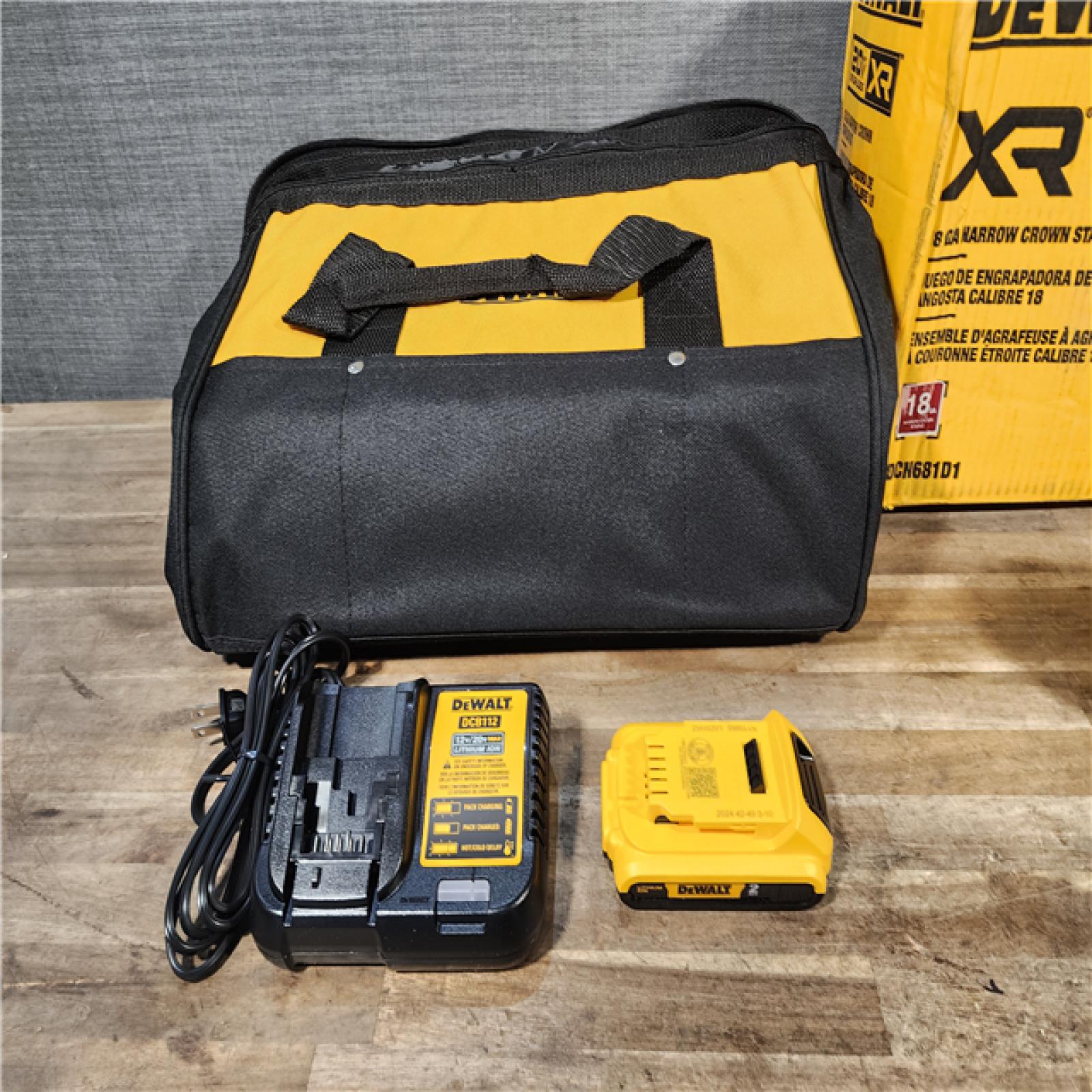 HOUSTON LOCATION - AS-IS DEWALT DCN681D1 20V 18Ga Stapler Kit