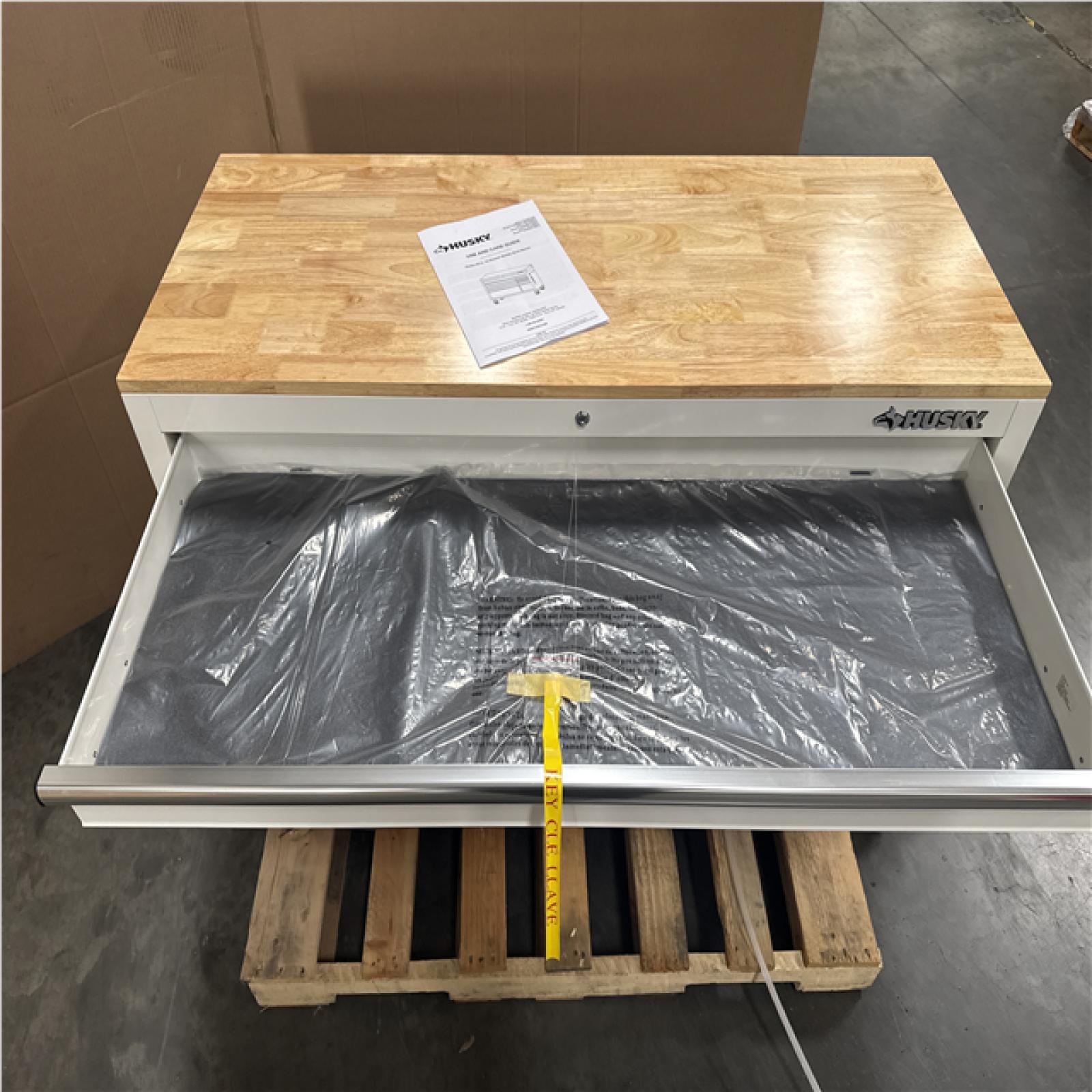 CALIFORNIA AS IS HUSKY 10 DRAWER WORKBENCH