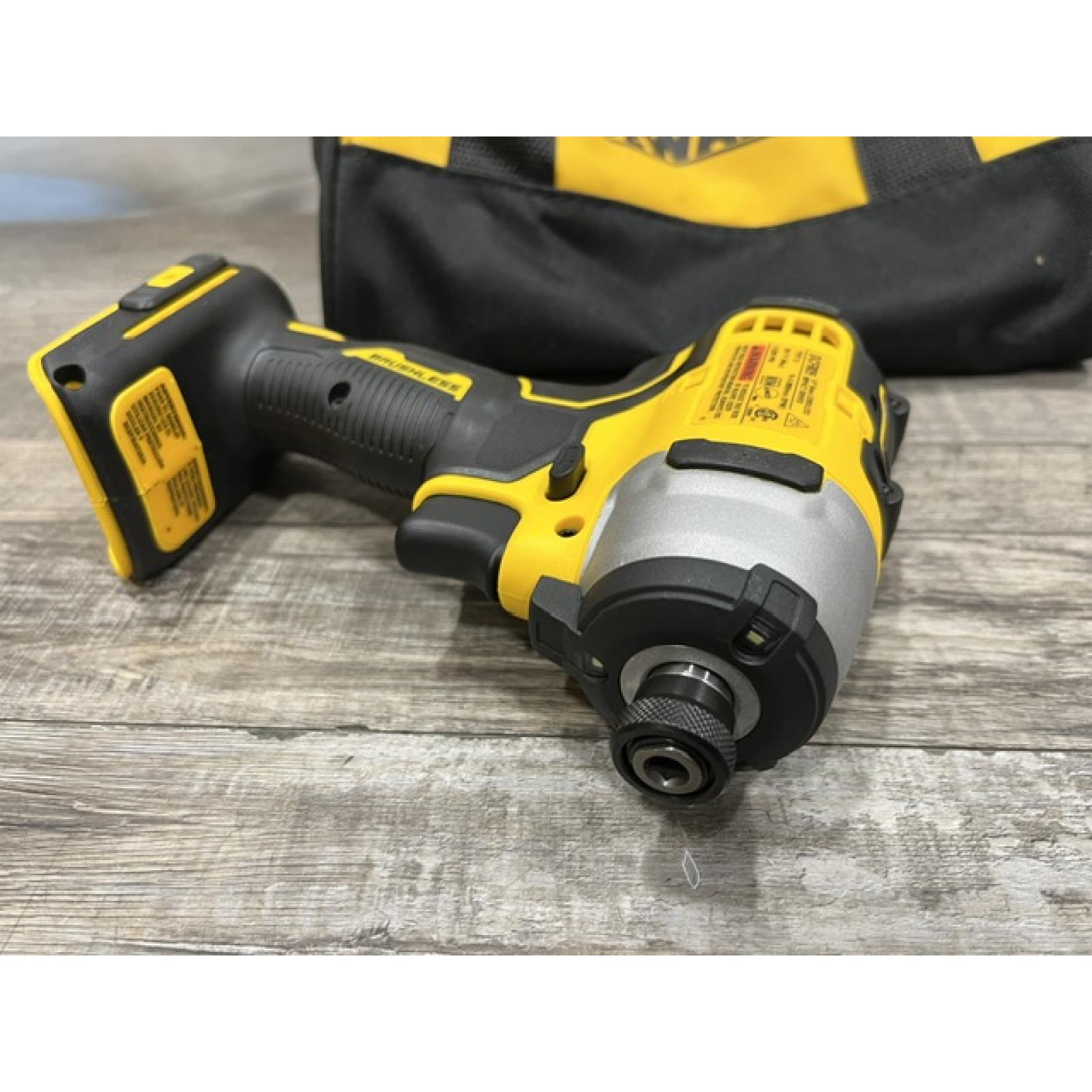 AS-IS DEWALT Atomic 20V Max Lithium-Ion Brushless Cordless Compact 1/4 in. Impact Driver Kit